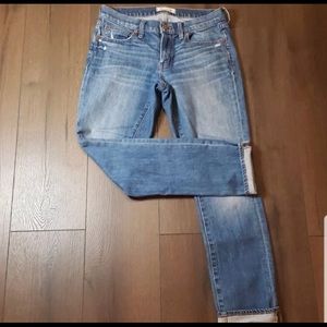 **SOLD** Madewell The Slim Boyjean Size 25